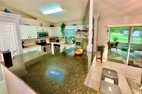 House in Waldo, Florida 3 bedrooms, 130.06 sq.m. № 2107928 - photo 12