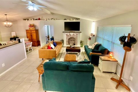 House in Waldo, Florida 3 bedrooms, 130.06 sq.m. № 2107928 - photo 5
