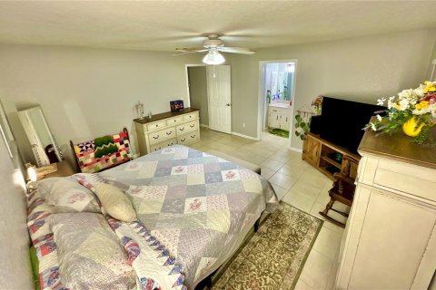 House in Waldo, Florida 3 bedrooms, 130.06 sq.m. № 2107928 - photo 21