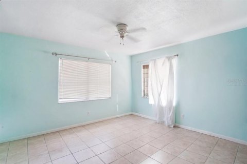 House in South Pasadena, Florida 3 bedrooms, 109.81 sq.m. № 2105104 - photo 14
