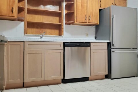 House in South Pasadena, Florida 3 bedrooms, 109.81 sq.m. № 2105104 - photo 7