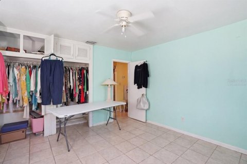 House in South Pasadena, Florida 3 bedrooms, 109.81 sq.m. № 2105104 - photo 15