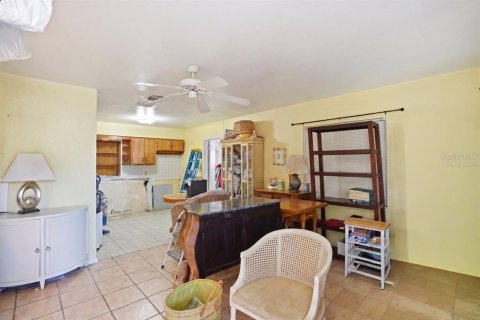 House in South Pasadena, Florida 3 bedrooms, 109.81 sq.m. № 2105104 - photo 9
