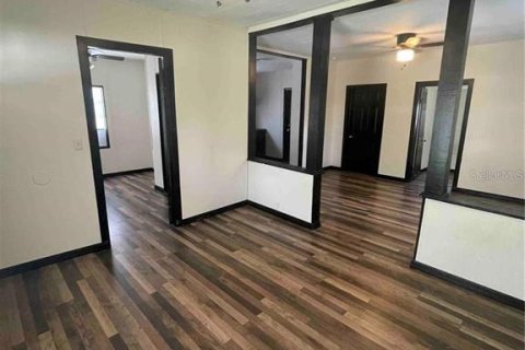 Casa en venta en Haines City, Florida, 2 dormitorios, 54.25 m2 № 2386672 - foto 3