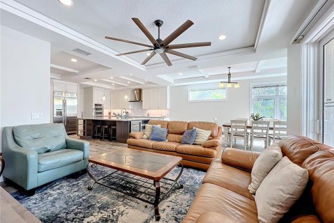 House in Sarasota, Florida 10 bedrooms, 655.15 sq.m. № 1778139 - photo 15
