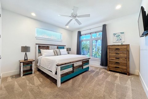House in Sarasota, Florida 10 bedrooms, 655.15 sq.m. № 1778139 - photo 17