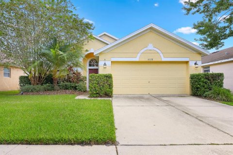 House in Fish Hawk, Florida 4 bedrooms, 156.26 sq.m. № 2258492