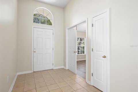 House in Fish Hawk, Florida 4 bedrooms, 156.26 sq.m. № 2258492 - photo 2