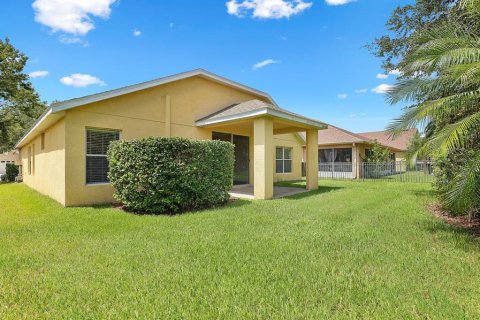 House in Fish Hawk, Florida 4 bedrooms, 156.26 sq.m. № 2258492 - photo 27