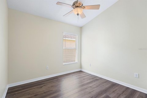 House in Fish Hawk, Florida 4 bedrooms, 156.26 sq.m. № 2258492 - photo 22