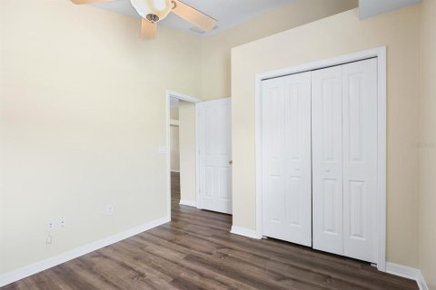 House in Fish Hawk, Florida 4 bedrooms, 156.26 sq.m. № 2258492 - photo 21