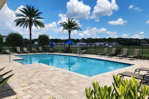 House in Winter Garden, Florida 4 bedrooms, 204.76 sq.m. № 2376755 - photo 25