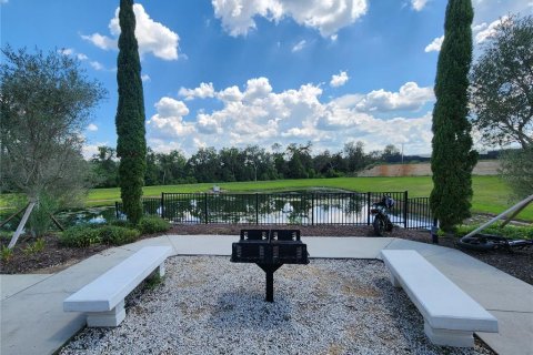 House in Winter Garden, Florida 4 bedrooms, 204.76 sq.m. № 2376755 - photo 29