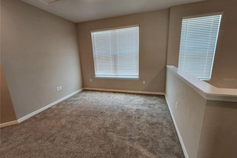 House in Winter Garden, Florida 4 bedrooms, 204.76 sq.m. № 2376755 - photo 10