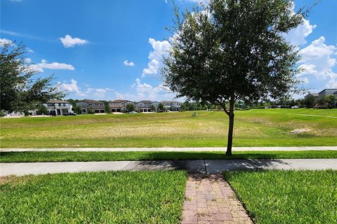 House in Winter Garden, Florida 4 bedrooms, 204.76 sq.m. № 2376755 - photo 23