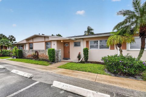 Condo in West Palm Beach, Florida, 2 bedrooms  № 2186586 - photo 25