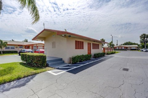 Condo in West Palm Beach, Florida, 2 bedrooms  № 2186586 - photo 22