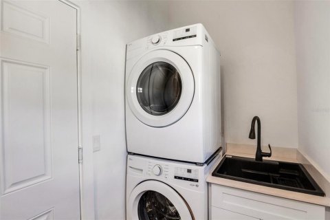 Apartamento en alquiler en Sarasota, Florida, 1 dormitorio, 69.68 m2 № 1555560 - foto 15