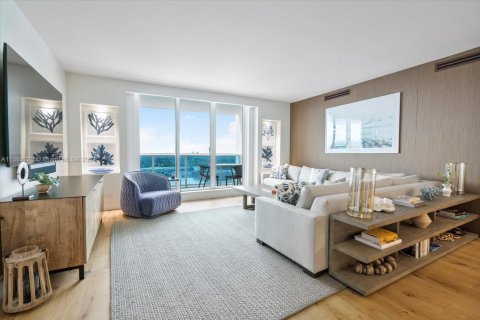 Condominio en venta en Miami Beach, Florida, 2 dormitorios, 159.79 m2 № 1985580 - foto 10
