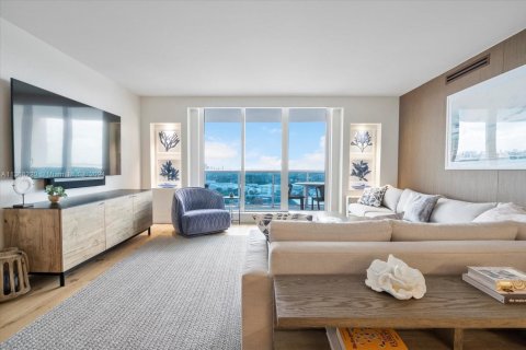 Condominio en venta en Miami Beach, Florida, 2 dormitorios, 159.79 m2 № 1985580 - foto 11