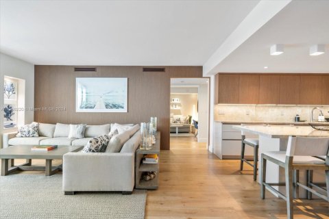 Condominio en venta en Miami Beach, Florida, 2 dormitorios, 159.79 m2 № 1985580 - foto 1