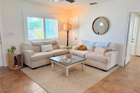 Casa en venta en Clearwater, Florida, 2 dormitorios, 68.38 m2 № 2385879 - foto 8