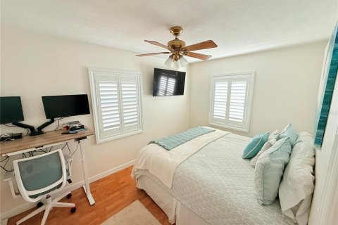 Casa en venta en Clearwater, Florida, 2 dormitorios, 68.38 m2 № 2385879 - foto 16