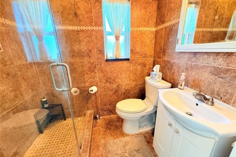 Casa en venta en Clearwater, Florida, 2 dormitorios, 68.38 m2 № 2385879 - foto 12