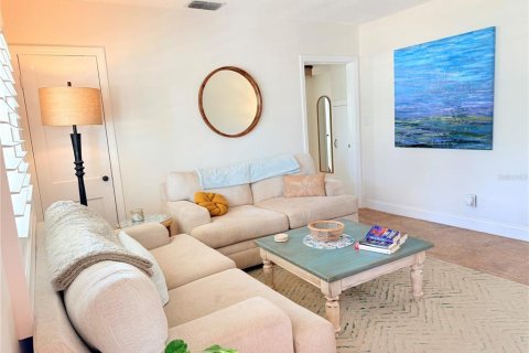 Casa en venta en Clearwater, Florida, 2 dormitorios, 68.38 m2 № 2385879 - foto 7