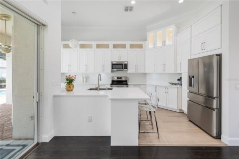 Casa en venta en Orlando, Florida, 4 dormitorios, 193.24 m2 № 1909966 - foto 16