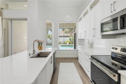 Casa en venta en Orlando, Florida, 4 dormitorios, 193.24 m2 № 1909966 - foto 14
