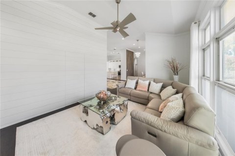 Casa en venta en Orlando, Florida, 4 dormitorios, 193.24 m2 № 1909966 - foto 8
