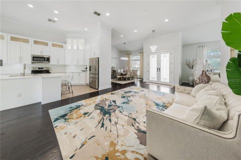 Casa en venta en Orlando, Florida, 4 dormitorios, 193.24 m2 № 1909966 - foto 4