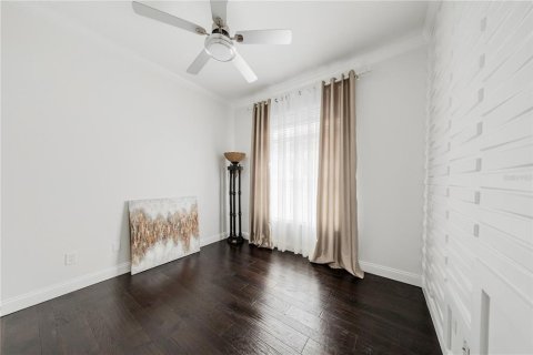Casa en venta en Orlando, Florida, 4 dormitorios, 193.24 m2 № 1909966 - foto 17