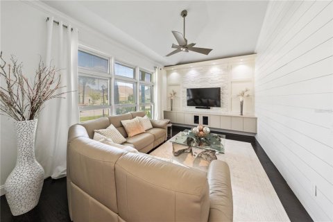 Casa en venta en Orlando, Florida, 4 dormitorios, 193.24 m2 № 1909966 - foto 6