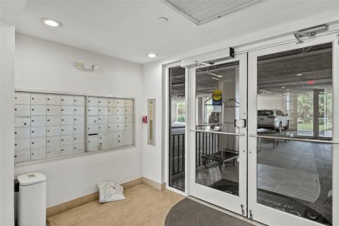 Купить кондоминиум в Сент-Питерсберг, Флорида 5 комнат, 133.59м2, № 2099282 - фото 29