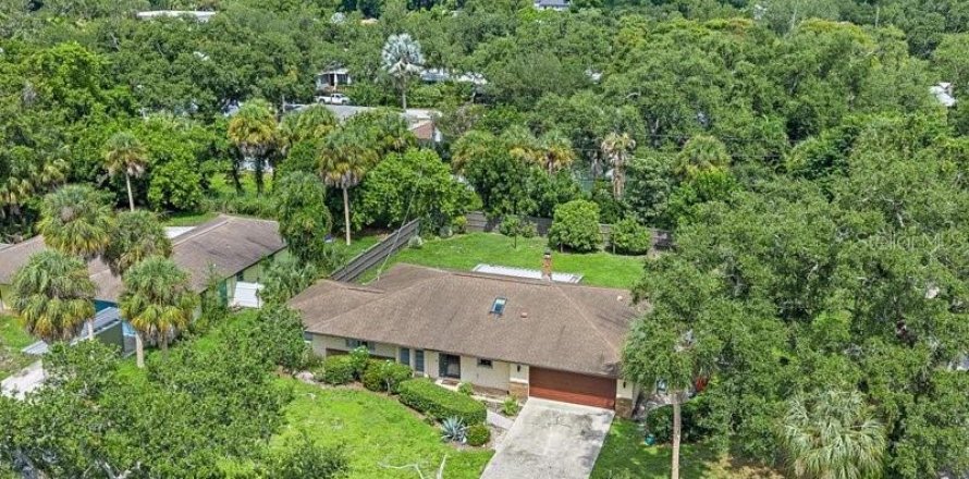 Villa ou maison à Sarasota, Floride 4 chambres, 167.41 m2 № 2388364