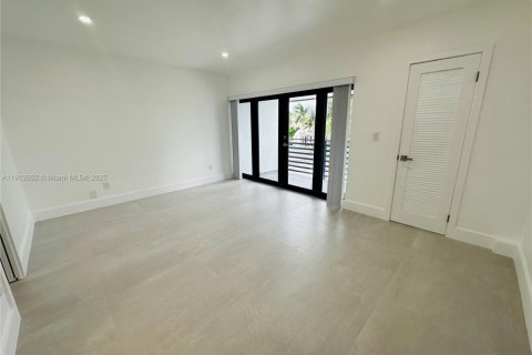 Townhouse in Hialeah, Florida 2 bedrooms, 116.13 sq.m. № 1969096 - photo 30