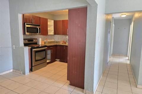 Casa en venta en Miami, Florida, 3 dormitorios, 93.74 m2 № 1994357 - foto 7