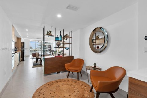 Condominio en venta en Miami Beach, Florida, 2 dormitorios, 105.44 m2 № 1454400 - foto 5