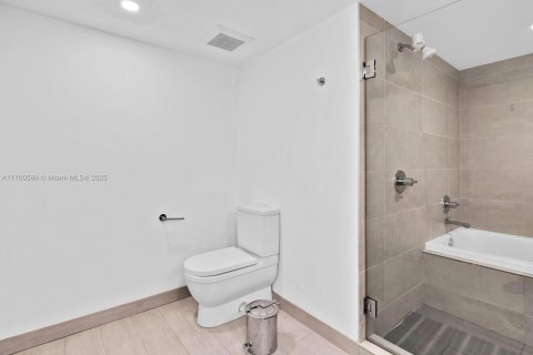 Condominio en venta en Miami Beach, Florida, 2 dormitorios, 105.44 m2 № 1454400 - foto 17