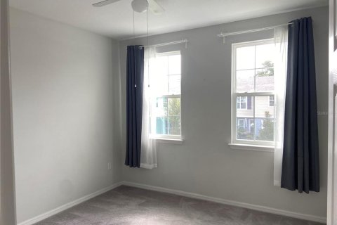 Townhouse in Wesley Chapel, Florida 3 bedrooms, 170.38 sq.m. № 2216544 - photo 23