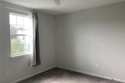 Townhouse in Wesley Chapel, Florida 3 bedrooms, 170.38 sq.m. № 2216544 - photo 25