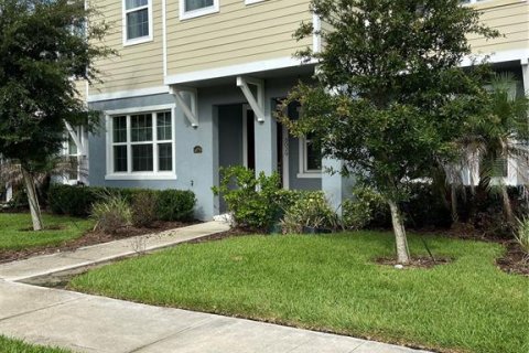 Townhouse in Wesley Chapel, Florida 3 bedrooms, 170.38 sq.m. № 2216544
