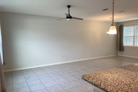 Townhouse in Wesley Chapel, Florida 3 bedrooms, 170.38 sq.m. № 2216544 - photo 14