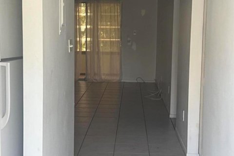 Condo in St. Lucie, Florida, 1 bedroom  № 2088052 - photo 2