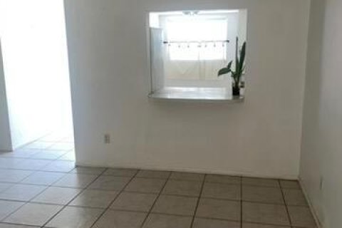 Condo in St. Lucie, Florida, 1 bedroom  № 2088052 - photo 5