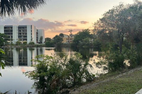Condominio en venta en Miami, Florida, 2 dormitorios, 94.76 m2 № 1741802 - foto 5