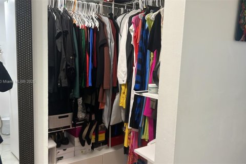 Condominio en venta en Miami, Florida, 2 dormitorios, 94.76 m2 № 1741802 - foto 12