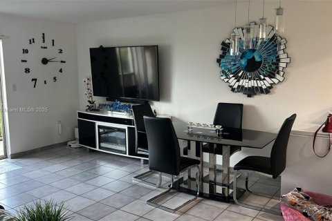 Condominio en venta en Miami, Florida, 2 dormitorios, 94.76 m2 № 1741802 - foto 8